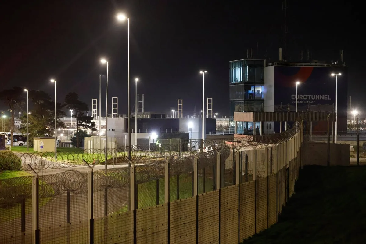French authorities probe Eurotunnel crash which injured 19 people