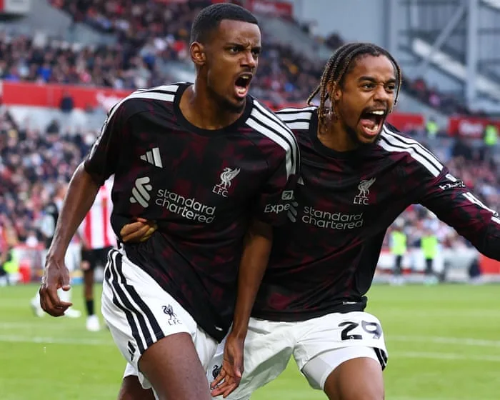 Isak completes Liverpool’s comeback win as Brentford finish with nine