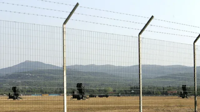 Grécia transfere mísseis antiaéreos para Creta face a risco de ataque