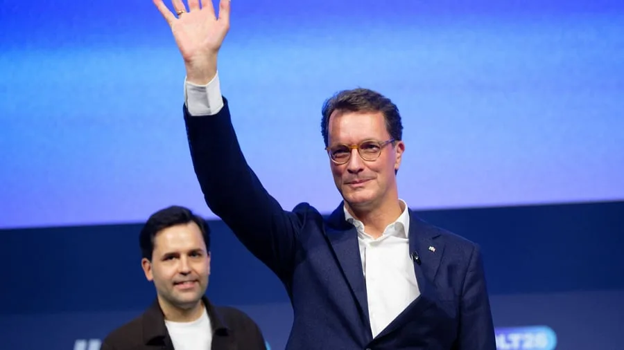Parteinachwuchs von CDU/CSU: Wüst warnt beim JU-Treffen vor Linken und AfD