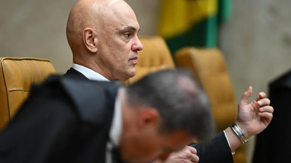 Moraes afirma que PF tratou notas do iPhone de Vorcaro como mensagens de WhatsApp