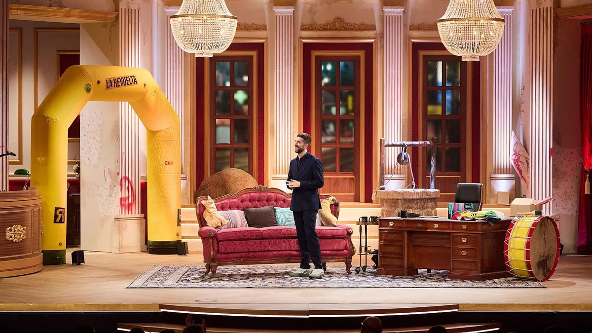 Así es el nuevo teatro donde David Broncano graba 'La Revuelta': historia, música, cócteles de Chicote y un hotel de cinco estrellas