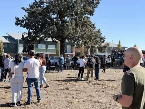 Tiroteo en escuela primaria de Oregon deja al menos dos heridos