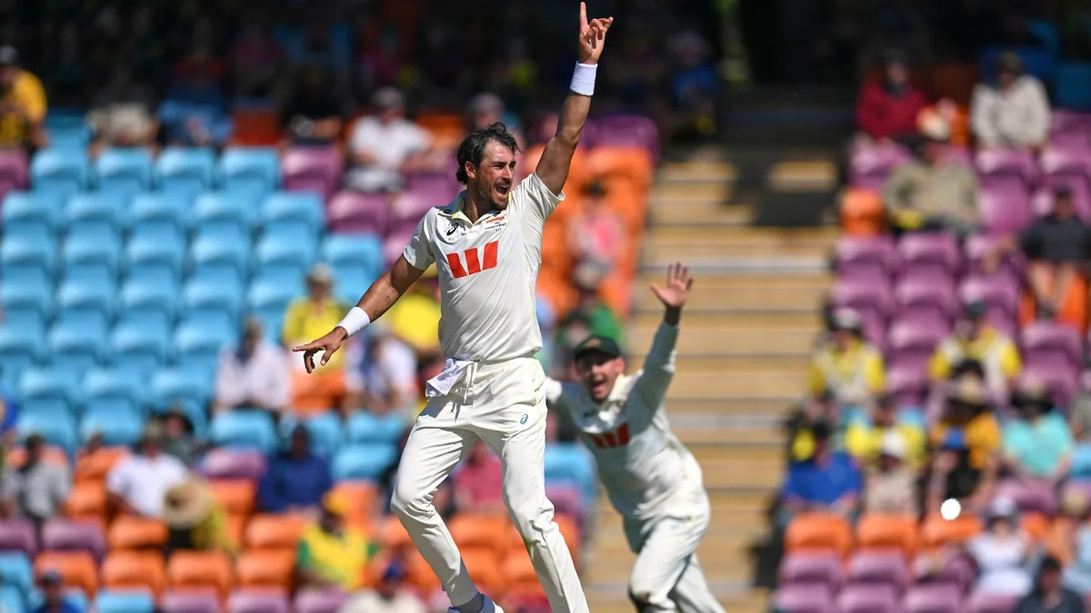 Starc's cricket master-class: 5 wickets in 1st session for Australia against Bangladesh