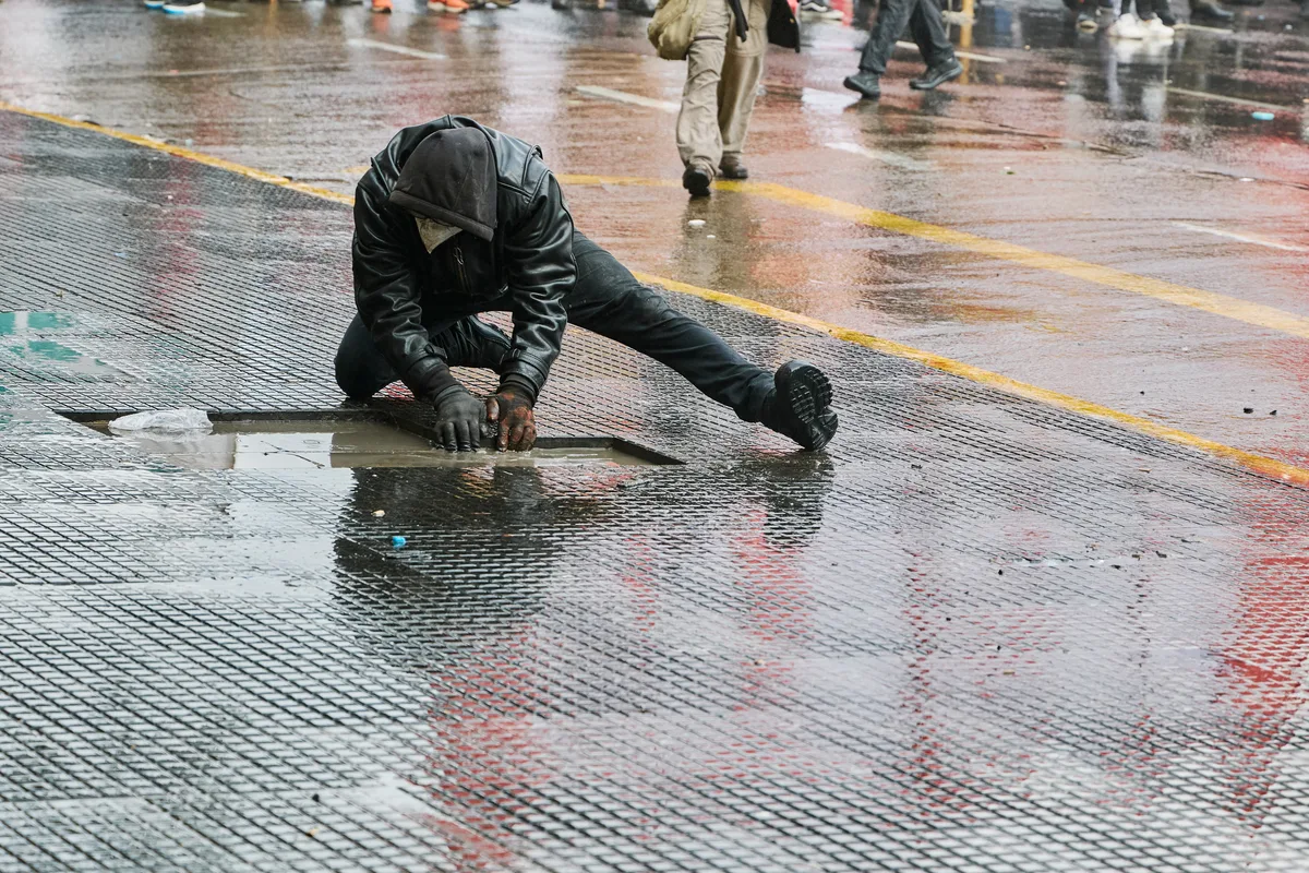 Marcha universitaria: el Gobierno calificó los incidentes como un ataque a la democracia y apuntó a “grupos de tarea”