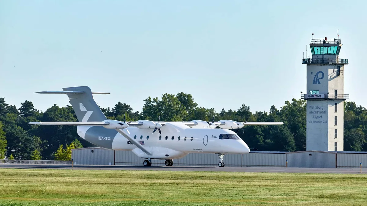 Le plus grand avion électrique du monde a décollé, mais sa version commerciale sera hybride
