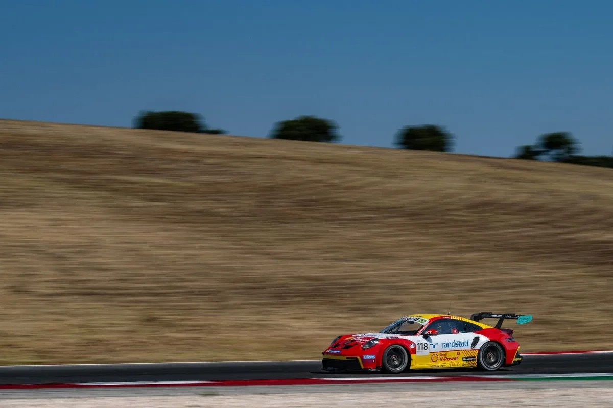 Matheus Comparatto aproveita boa fase na Porsche Cup no retorno ao campeonato de sprint