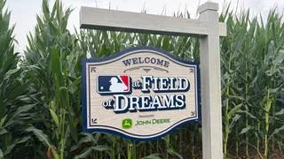 Un regreso mágico: la MLB brilla en Iowa con un histórico desfile del Salón de la Fama