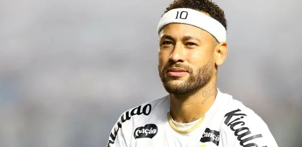 Neymar não poderia ter jogado contra o Palmeiras, critica Julio Gomes