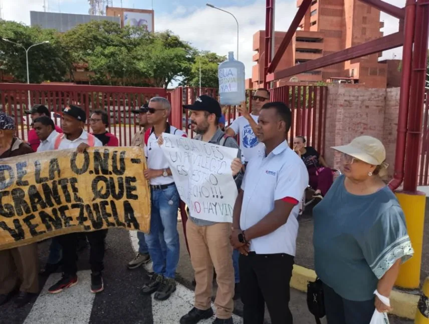 Vecinos del edificio Angostura siguen sin servicio de agua
