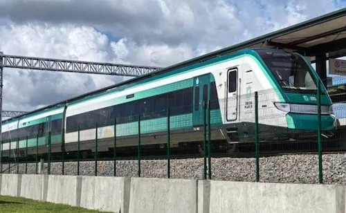 Tren Maya suspende servicio en Campeche; desalojan a 120 pasajeros tras salir una rueda del riel