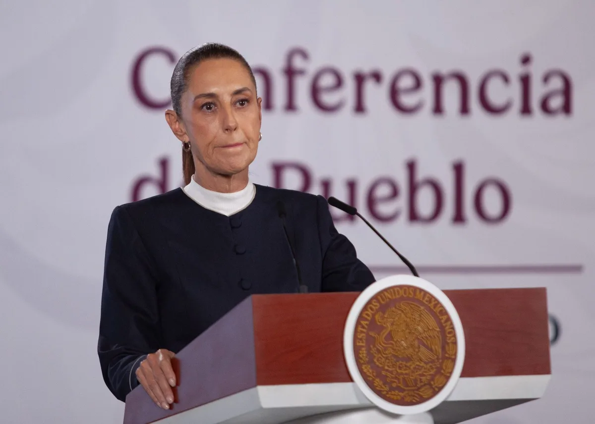Sheinbaum está de acuerdo con prohibir el uso de celulares en escuelas: ‘Hay que volver al papel’
