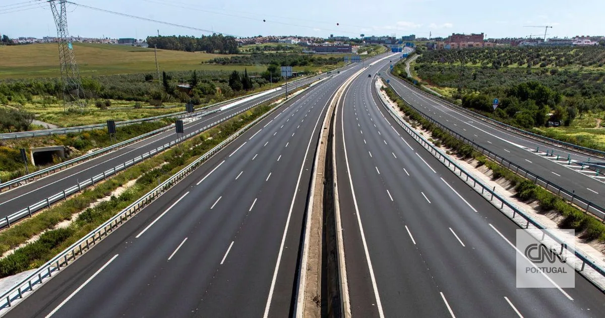 Trânsito condicionado na A2 no sentido Algarve-Lisboa na zona de Alcácer do Sal