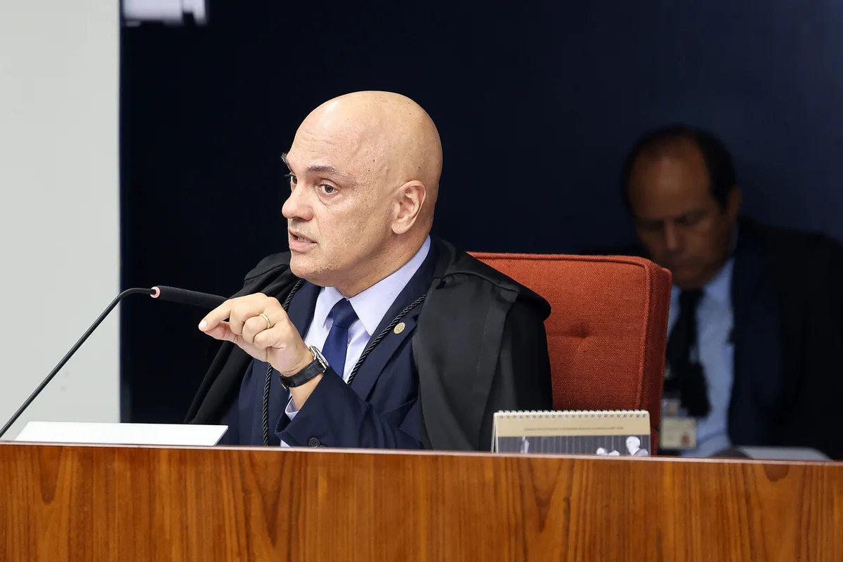 Moraes trocou de celular e de chip em 2026?