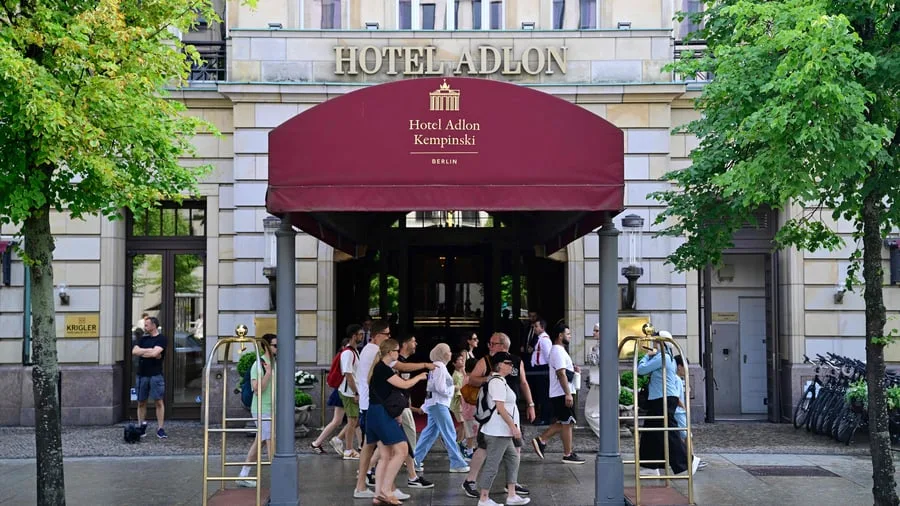 Berlin: Verkauf von Hotel Adlon vorerst gescheitert
