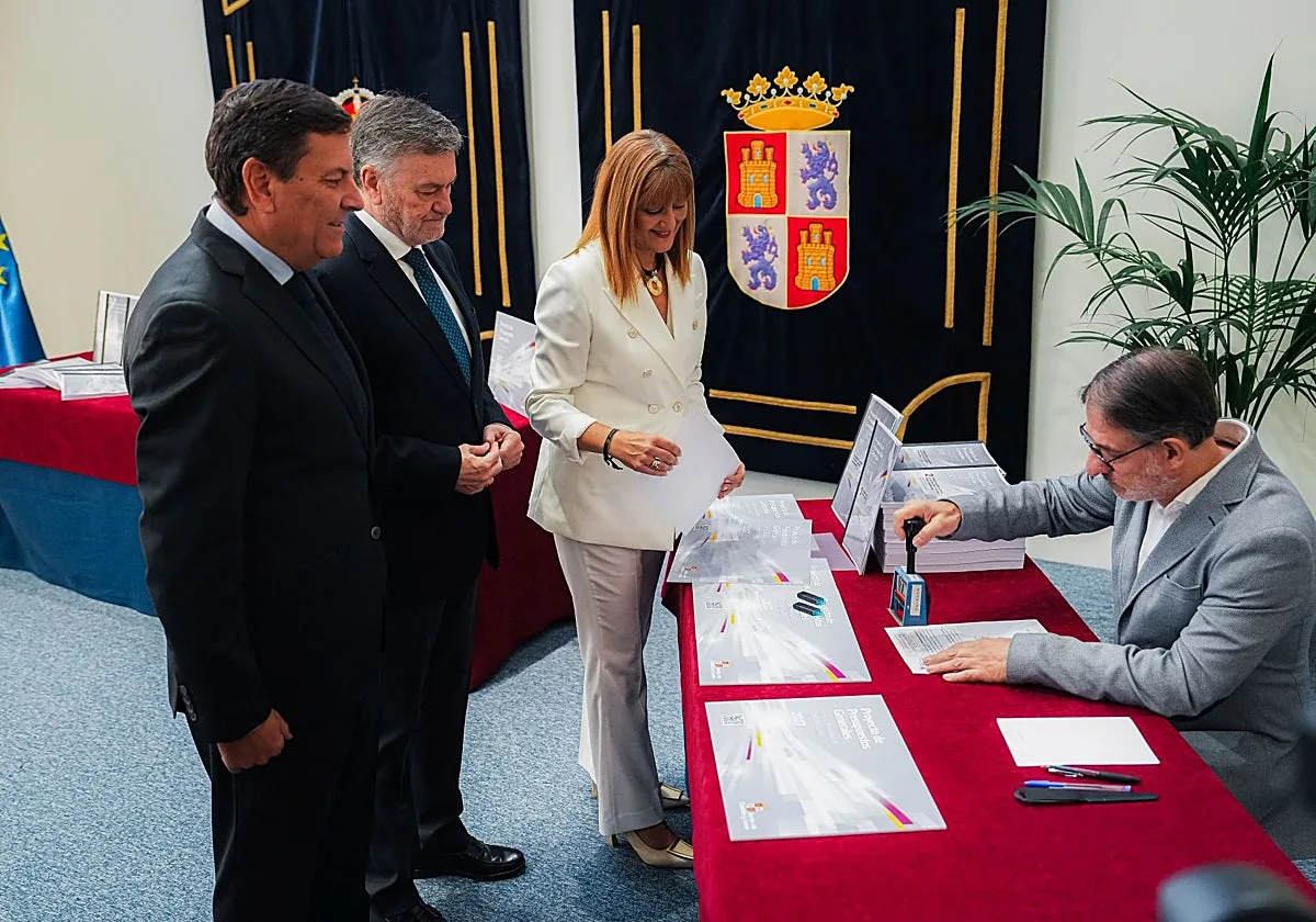 León vuelve a ser la provincia que más recibe y Segovia la que más sube en los Presupuestos de Castilla y León para 2027