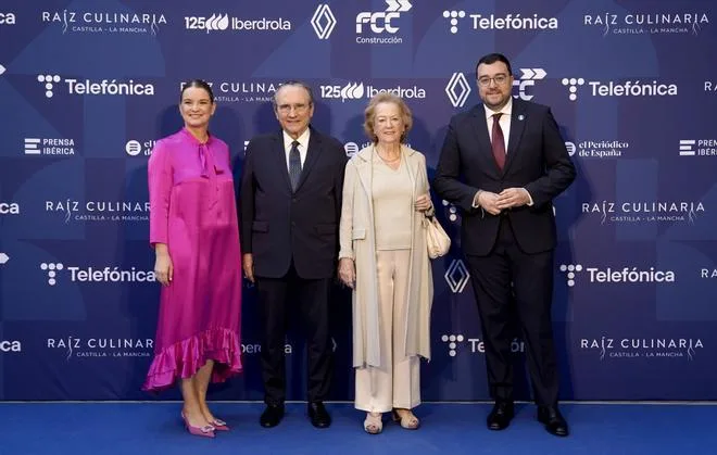 Barbón pide "profundizar en el federalismo" y reivindica para España "un clima de respeto y de lealtad institucional"