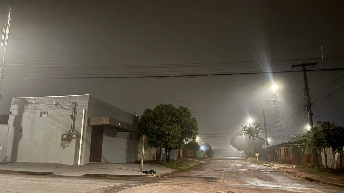 Frente fria derruba temperaturas e põe MS em alerta para tempestades
