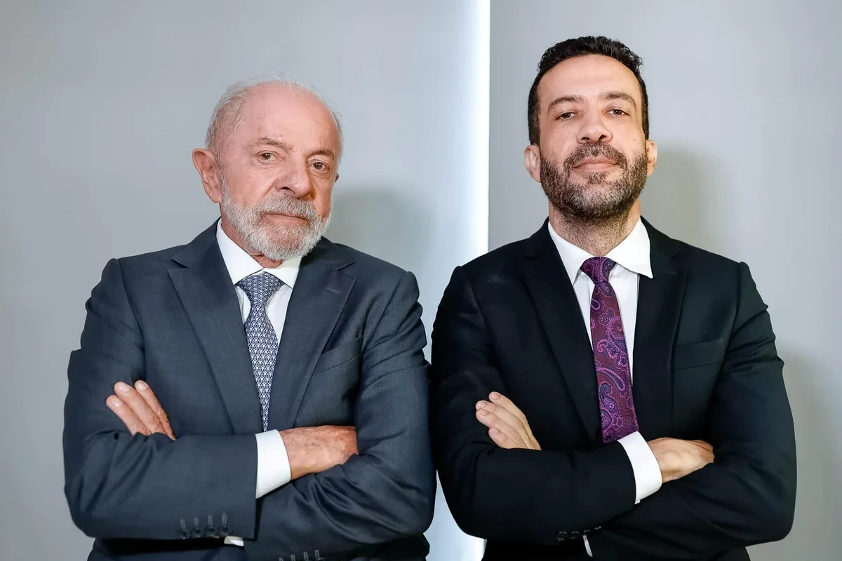 Exército do Lula bate 5 milhões de seguidores com explosão de missão de Janones