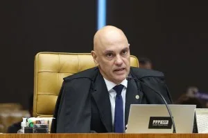 Moraes analisou contrato de R$ 131 mi entre sua mulher e Master antes da assinatura