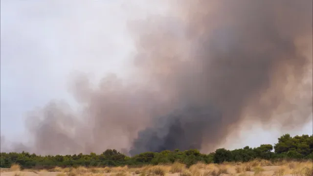 Fogo em Torre de Moncorvo alastrou para Carrazeda de Ansiães em 2 frentes