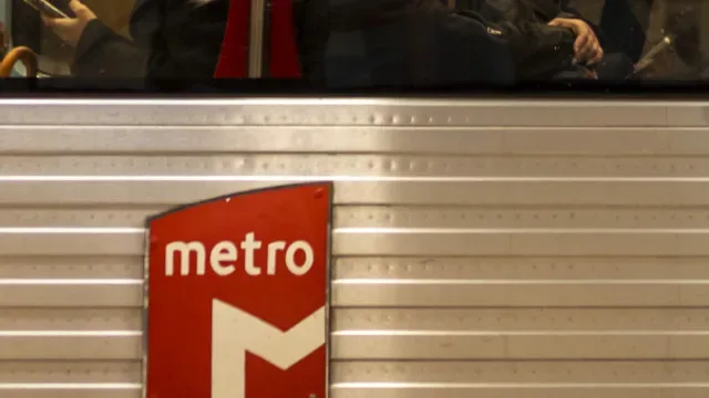 Metro cria serviço de assistência a clientes junto a elevadores