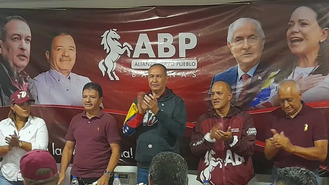 Richard Blanco denunció persecución en Barinas: funcionarios querían cortarle la electricidad