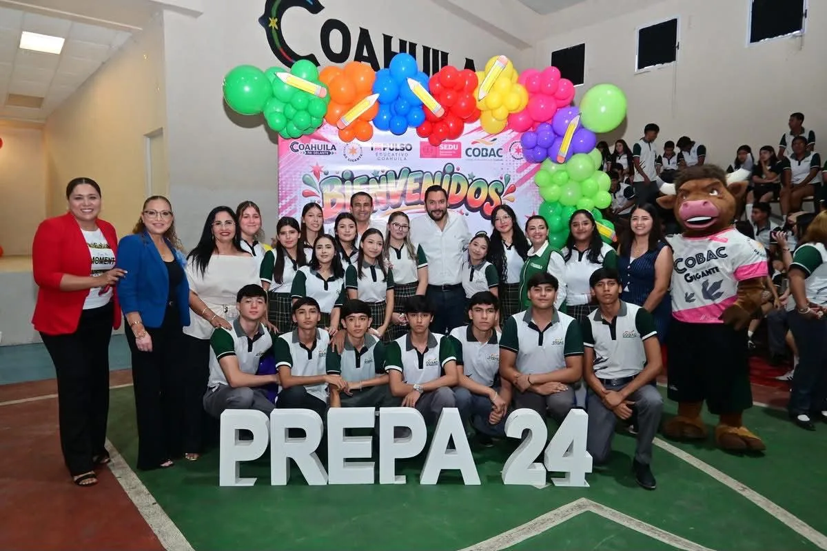 Inicia ciclo escolar 2026-2027 en Prepa 24 del COBAC en Monclova