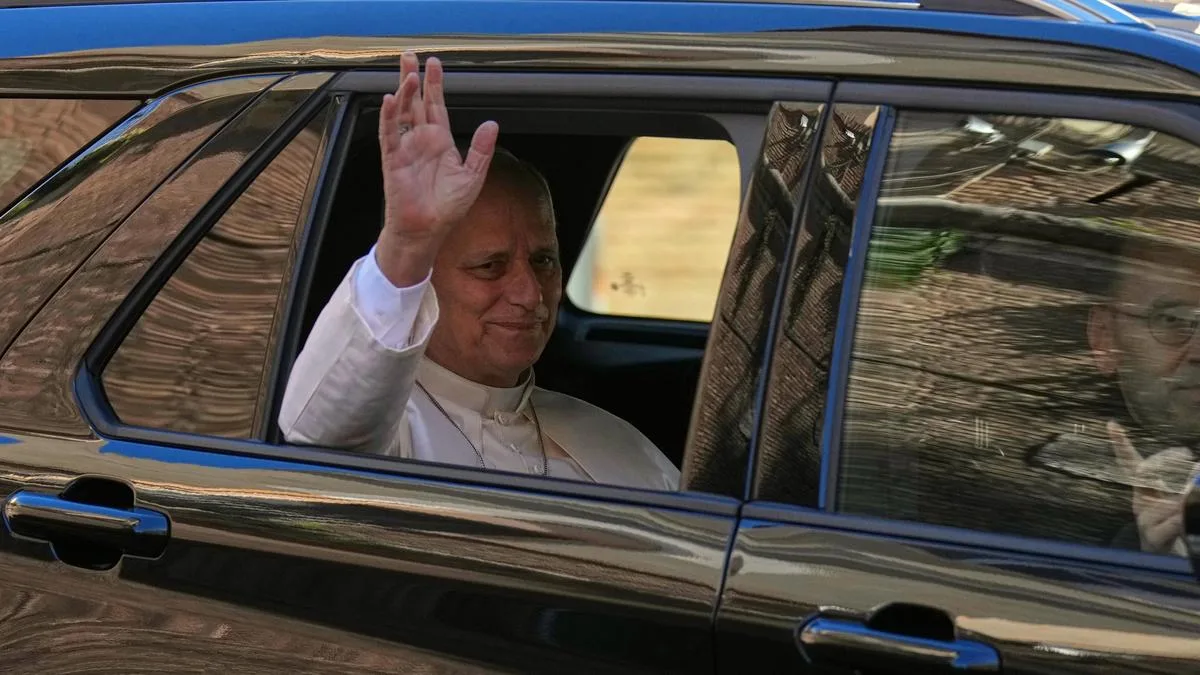 Pope's recovery on track after surgery, Vatican says