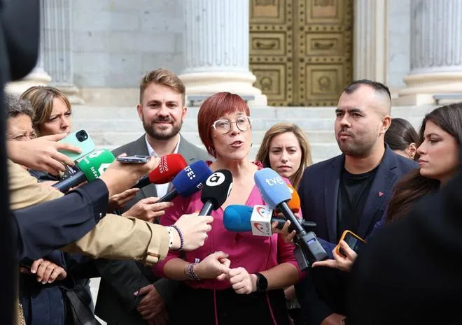 La izquierda celebra el pacto 'in extremis' por la unidad en la Comunidad Valenciana: "Es un acuerdo histórico"