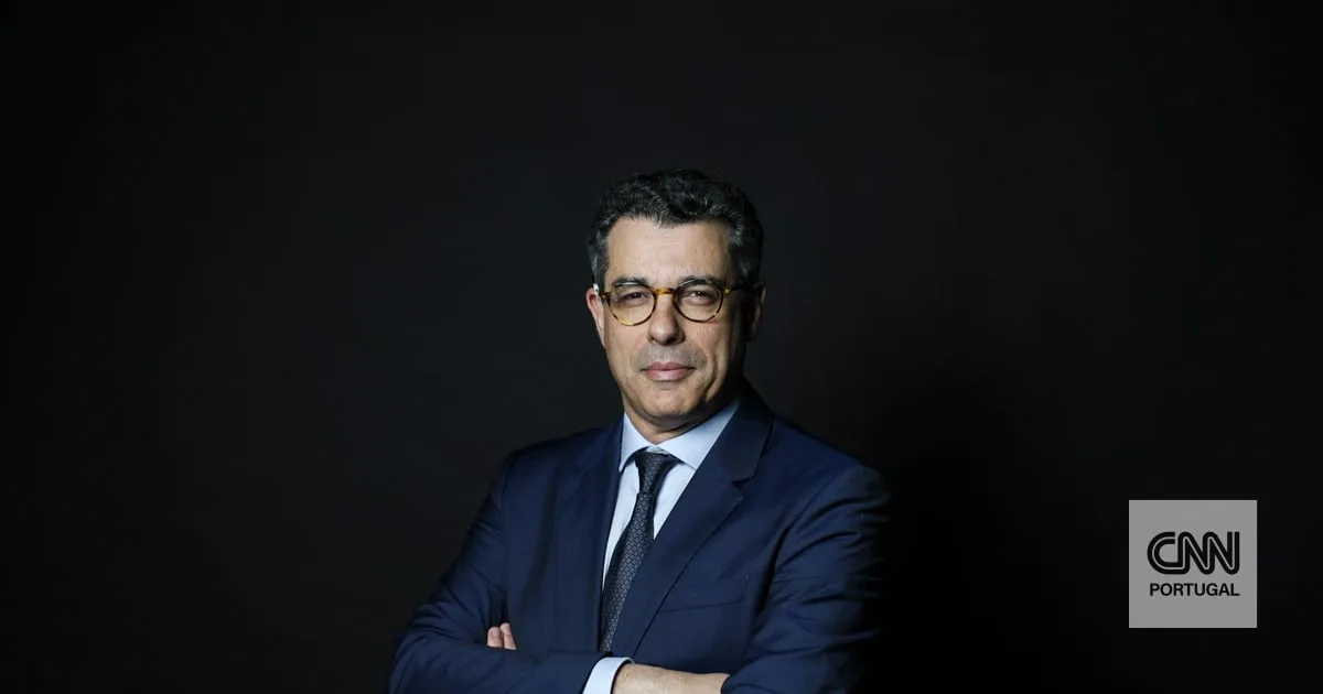 "O Presidente da República está a defender a PJ" que, "neste momento", vive "um clima de guerra aberta"