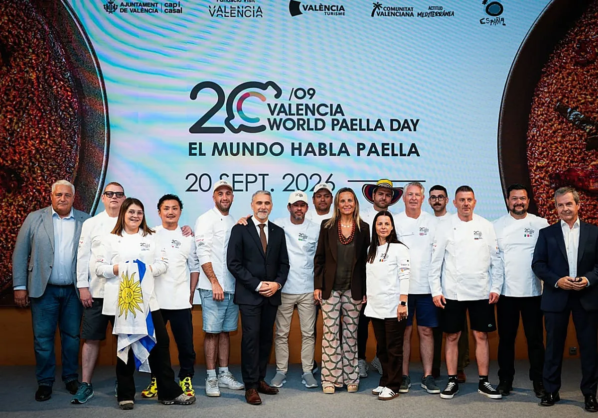 Una docena de cocineros internacionales buscan convertirse en «leyenda» en el World Paella Day 2026