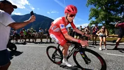Vuelta: Tadej Pogacar abandona após queda na oitava etapa