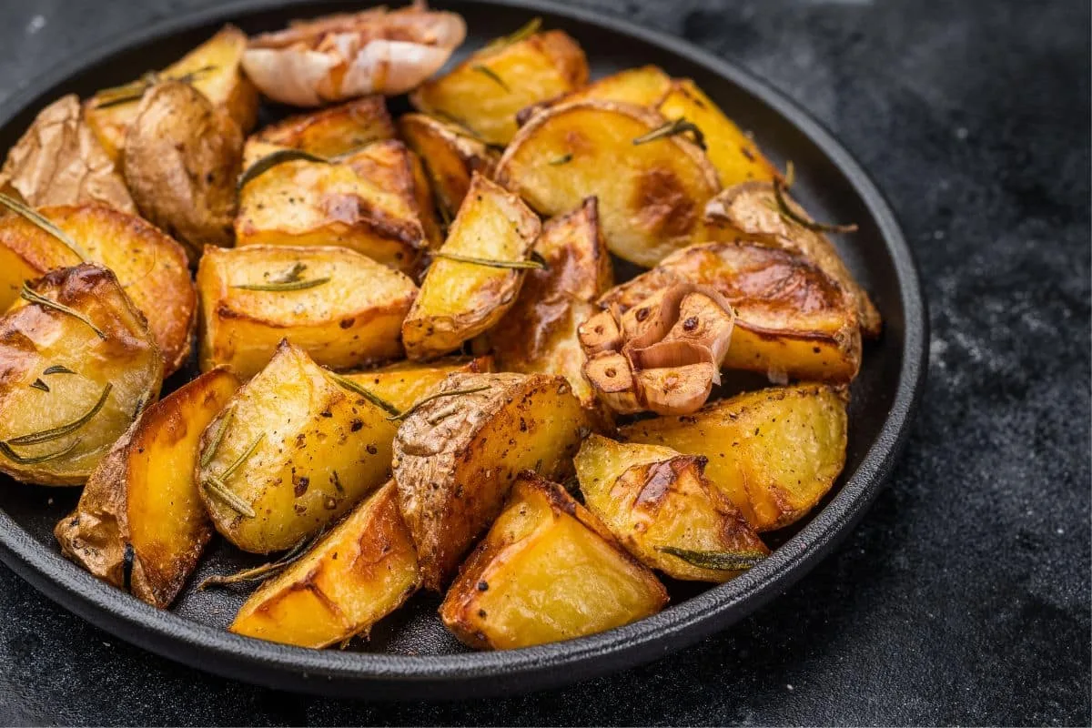 Batatas rústicas: quatro truques de chef para um preparo perfeito