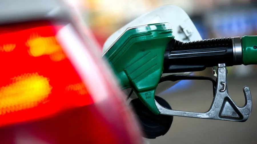 Spritpreise: Irankrieg treibt Benzinpreise auf Höchststand