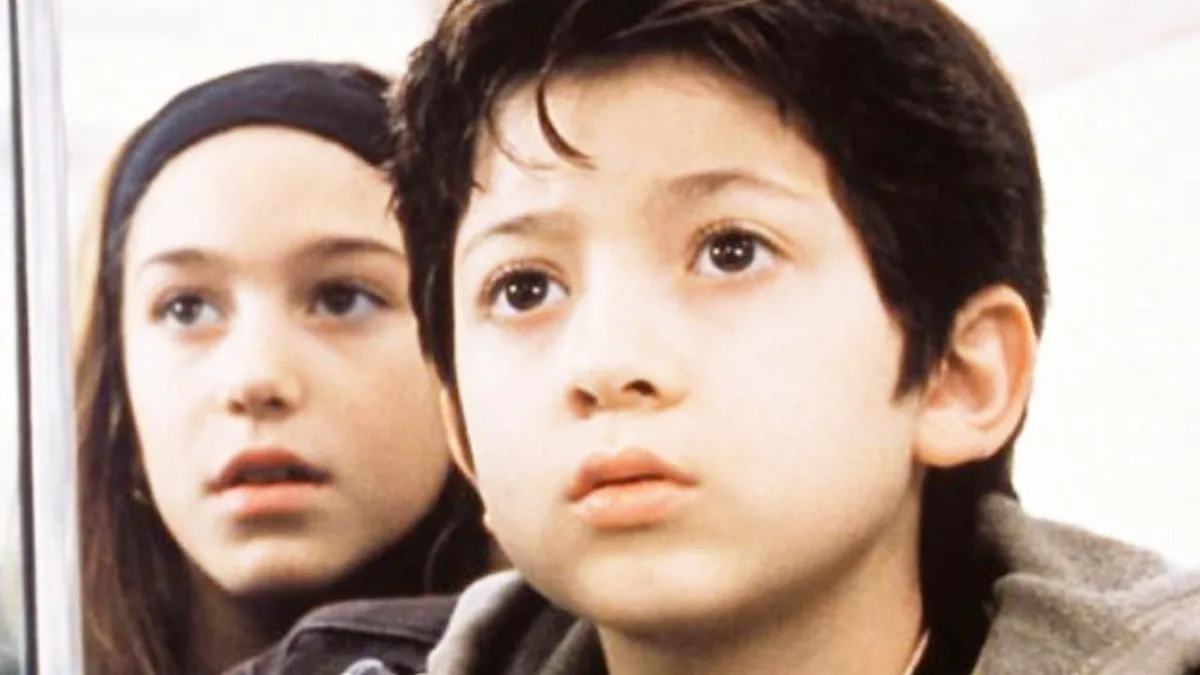 24 ans après Monsieur Batignole, que devient Jules Sitruk, enfant star des années 2000 ?