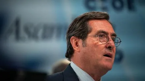 Garamendi presidirá la CEOE cuatro años más tras eliminar la limitación de dos mandatos