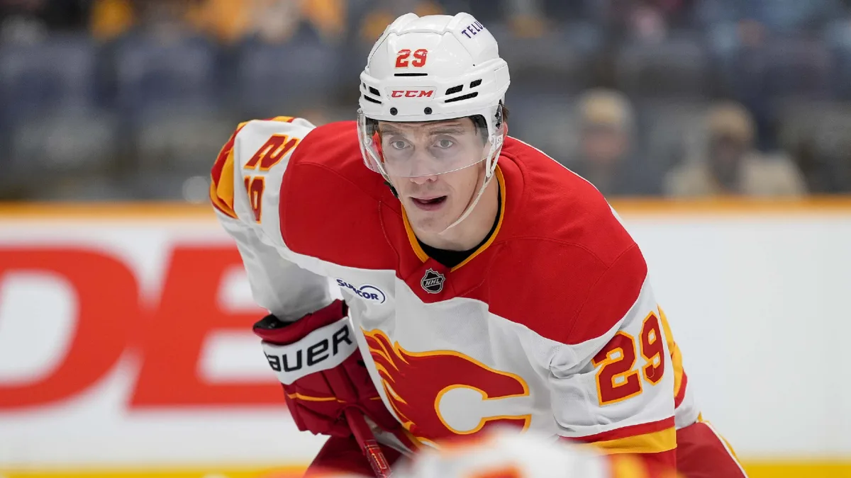 Flames forward Samuel Honzek listed as week-to-week with injury