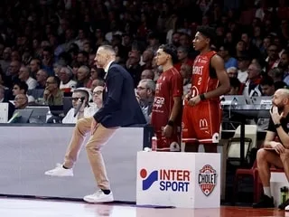 « n s’est pas rapprochés assez tôt ou assez tard » : les réactions après la victoire de Cholet Basket face à Pau