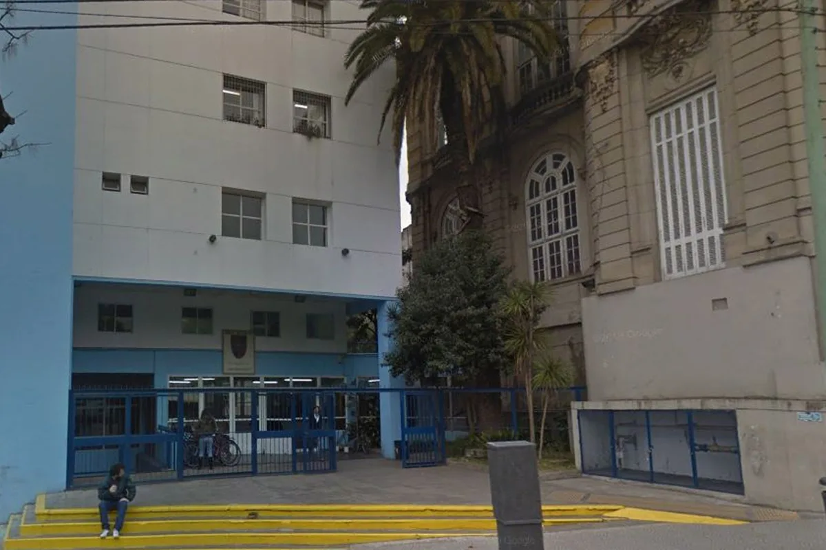 Con un video, las alumnas del Lenguas Vivas también denuncian acoso y violencia de género en el colegio