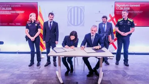 La Guardia Urbana podrá recibir denuncias por delitos leves gracias al nuevo convenio de colaboración con los Mossos