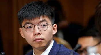 Ativista de Hong Kong Joshua Wong declara-se culpado em julgamento de segurança nacional