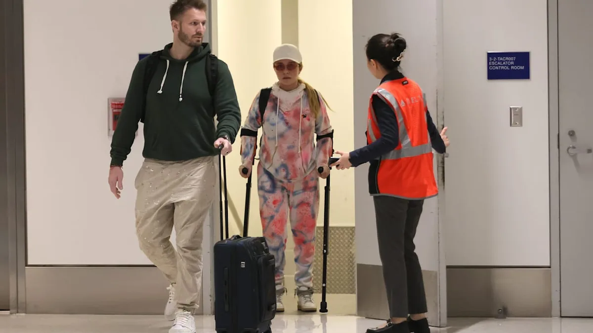 Im Mai lief sie an Krücken - Die rätselhafte Krankheit von Hayden Panettiere