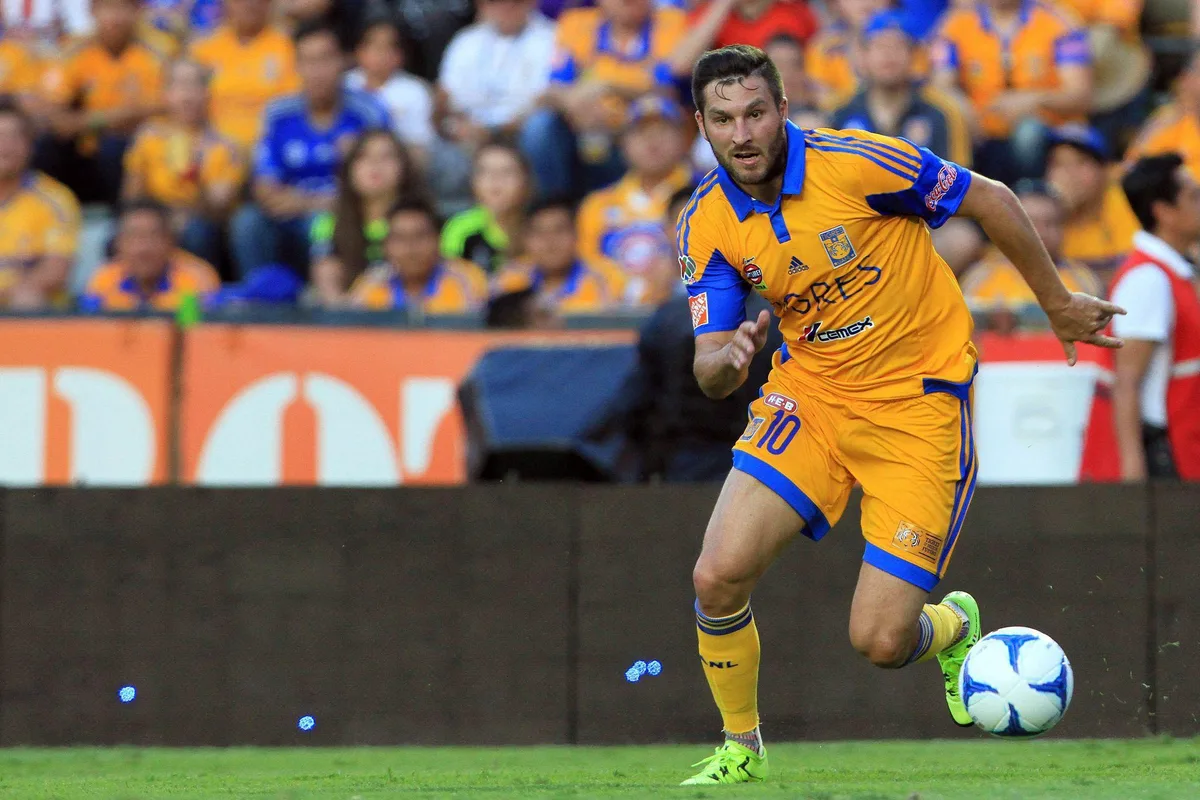 A pocos días del cierre del mercado de fichajes, André-Pierre Gignac sigue sin equipo