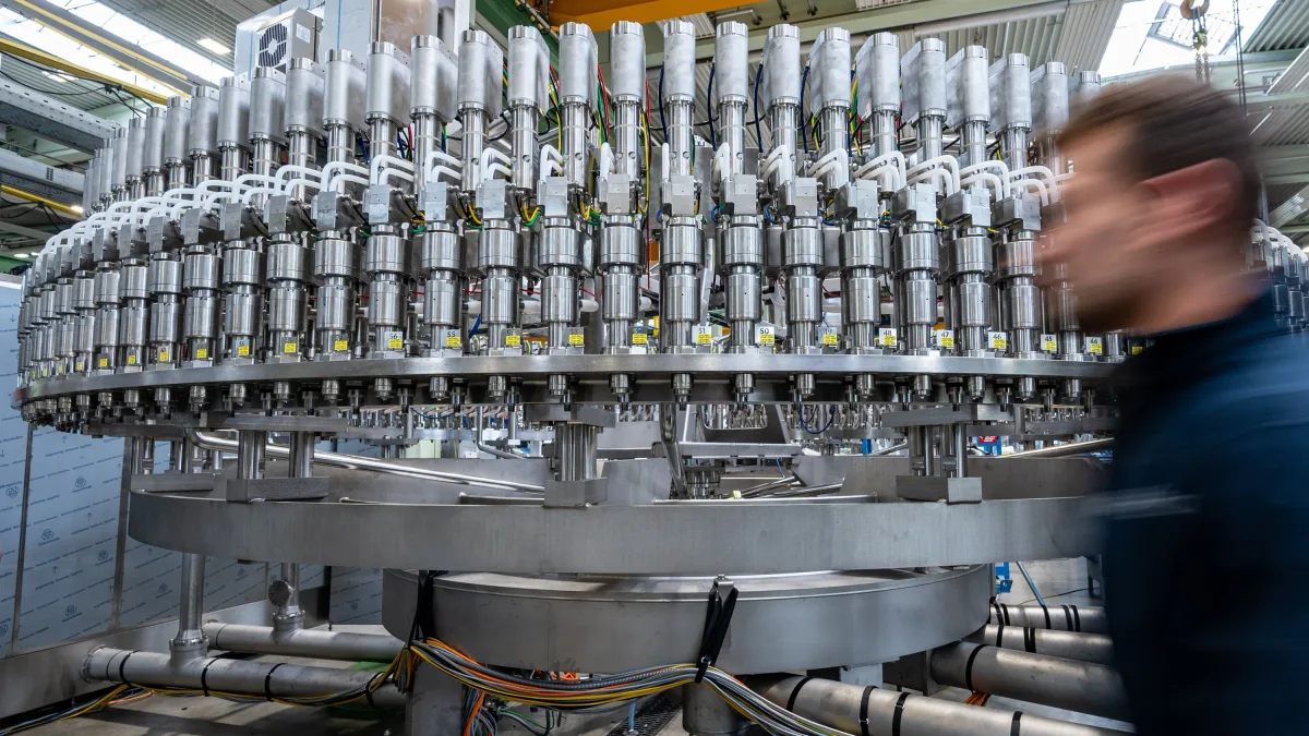 Handelskonflikt mit Peking: Nun geht die EU gegen Chemie und Maschinen aus China vor