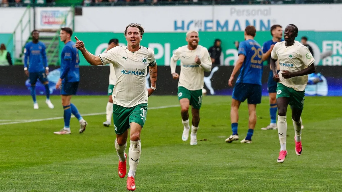 2. Bundesliga: Fürth schlägt Braunschweig dank Klaus-Doppelpack