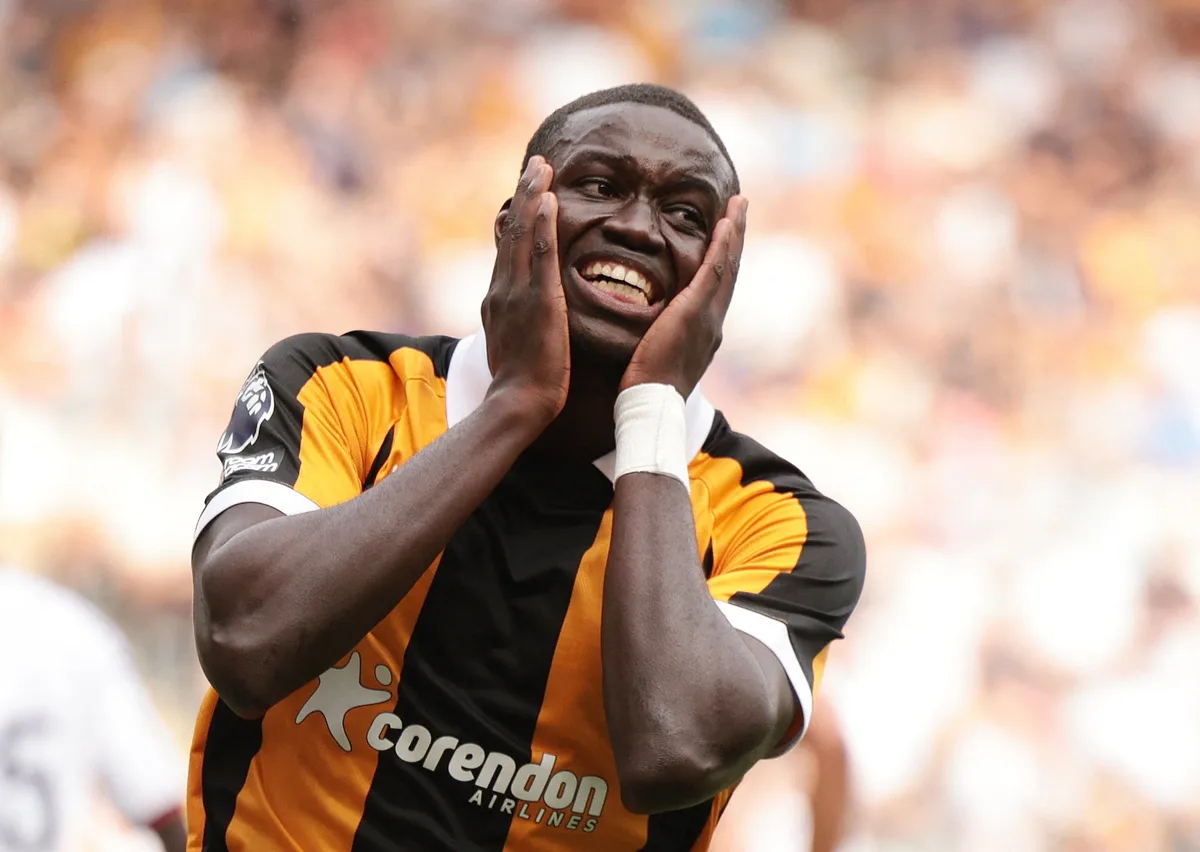 Mendy la rompe en la Premier