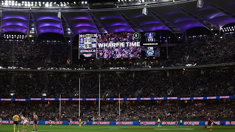 Purple haze and Friday lights: How Fremantle reclaimed their mojo and kept the dream alive