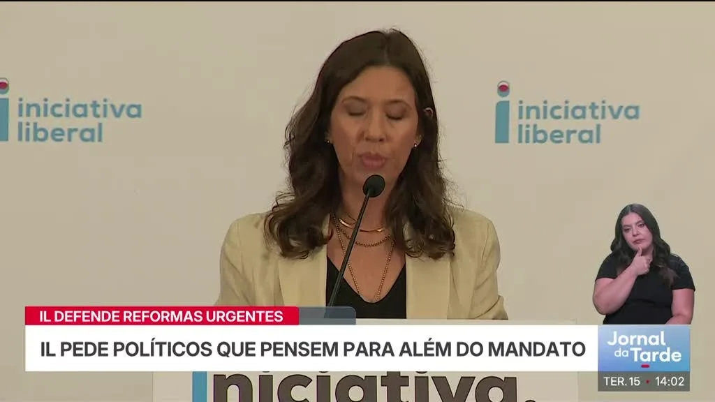 IL acusa Governo de encomendar estudo para guardá-lo na gaveta
