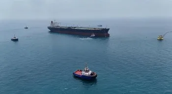 EUA asseguram que petróleo a passar Estreito de Ormuz atingiu nível antes do conflito